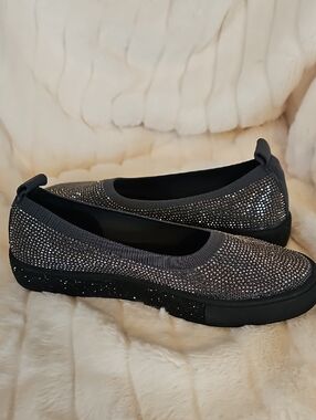 bernie mev. Sparkle Knit Slip-On Flats - Gray
